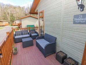 Property grounds - Heddwch, Wisemans Bridge (Stepaside)