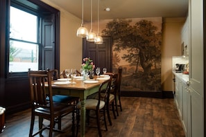 Dining - Wonderland, Tweedmouth, Berwick-Upon-Tweed (Berwick-upon-Tweed)