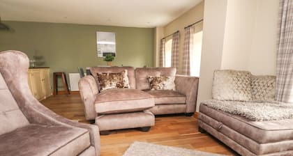 9 Riverside Walk, Gargrave