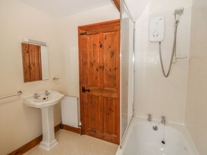 Shower - The Cider Barn, Teignmouth (Newton Abbot)