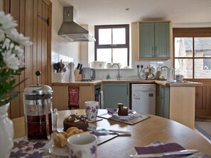 Dishwasher - Robin Cottage, Winkhill (Leek)