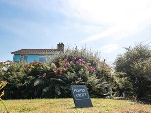 Property grounds - Honeycroft, Boscastle (Boscastle)