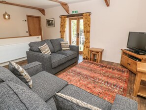 Living area - Badharlick Granary, Egloskerry (Launceston)
