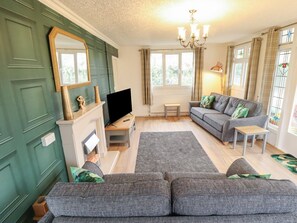 Living area - Orby Cottage, Chapel St Leonards (Skegness)