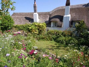 Property grounds - Appletree Cottage, Bovey Tracey (Newton Abbot)