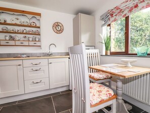 Dining - Rose Bud Cottage, Polgooth (St. Austell)