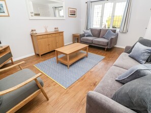 Living area - Rockpool, Harlyn, Cornwall (Padstow)