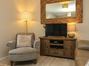 Living area - Heron Cottage, Ilfracombe (Ilfracombe)