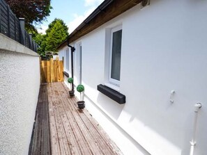 Property grounds - White Cottage Annexe, Tenby (Tenby)