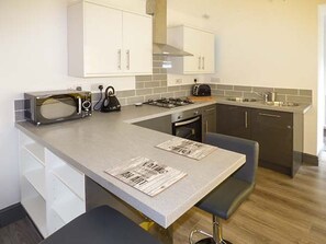Dishwasher, high chair - White Cottage Annexe, Tenby (Tenby)