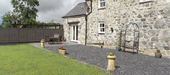 Y Bwythyn at Henfaes, Rhydymain