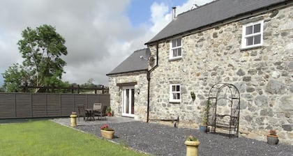 Y Bwythyn at Henfaes, Rhydymain