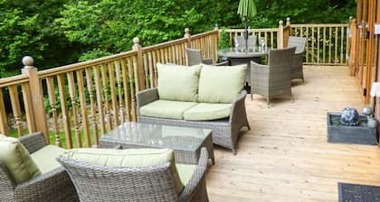 High View Lodge with En-suite and Pool