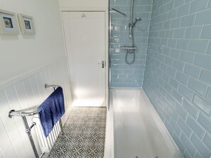 Shower - The Seaside Retreat, Sutton-On-Sea (Mablethorpe)