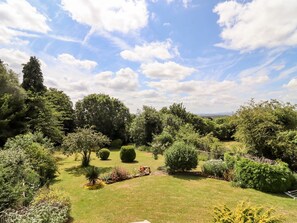 Property grounds - The Olde House, Upton Bishop (Ross-on-Wye)