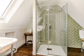 Shower - Rhodewood Lodge, Saundersfoot (Saundersfoot)