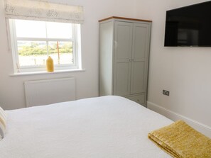 Room - The Croft, Hollington, Derbyshire (Ashbourne)