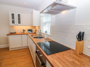 Private kitchen - The Croft, Hollington, Derbyshire (Ashbourne)