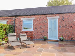 Terrace/patio - The Croft, Hollington, Derbyshire (Ashbourne)