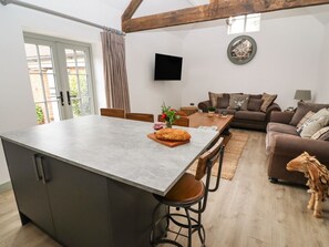 Interior - The Cow Shed at Pear Tree Farm Retreat (Doncaster)