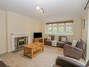 Living area - Heron's Lodge, Sir Fynwy 3 bed (Abergavenny)