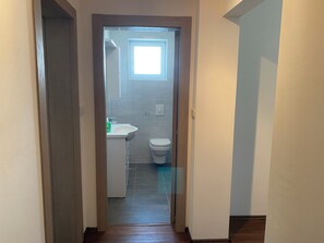 Shower, hair dryer, towels, soap - Villa Livi Apt 9 | Studio for 2 | Sea View Balcony | 150m from Sea | Medulin (Medulin)