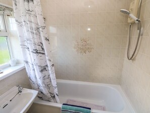 Shower - Bayview Bungalow, Reynoldston (Swansea)