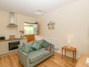 Living area - THE PHEASANT ONE, WiFi, in Raglan (Usk)