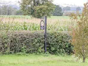 Property grounds - THE PHEASANT ONE, WiFi, in Raglan (Usk)