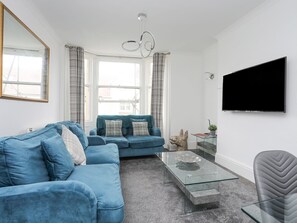 Living area - Flat 2, 28 Victoria Avenue, Llandudno (Llandudno)
