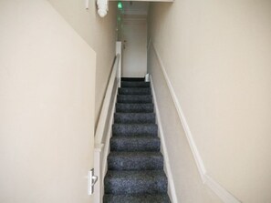 Interior - Flat 2, 28 Victoria Avenue, Llandudno (Llandudno)