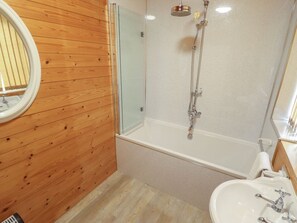 Shower - Castle Top Haven Nettleton Top (Market Rasen)