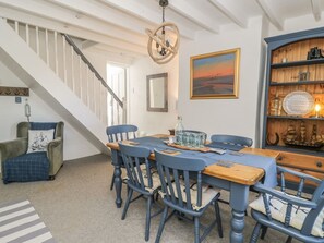 Dining - MARSH VILLA: Cozy Retreat with Sea Views (Wigton)