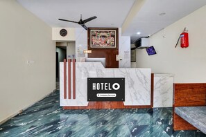 House | Reception - Super Hotel O MVP Double Road (Visakhapatnam)