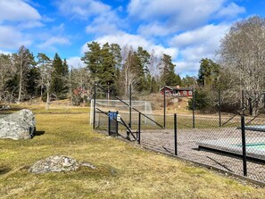 Sport court - 4 Star Holiday Home in Norrtalje (Norrtälje)