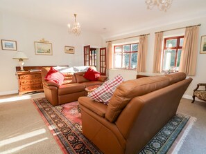 Living area - Molls Cottage, Nantwich (Nantwich)