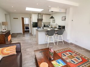 Interior - 3 Palms, Preston Sands (Paignton)