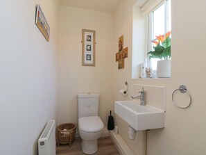 Shower - Charming Spindrift in Filey (Filey)