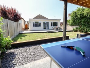 Terrace/patio - Sea Breeze Cottage, Prestatyn (Prestatyn)