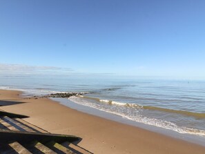 Nær stranden