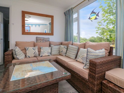 4 The Park, Kilkhampton. 2 bed
