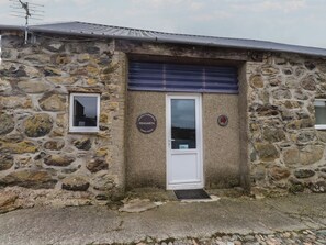 Exterior detail - Coetsiws, Clynnog Fawr (Caernarfon)