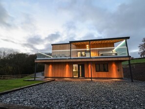 Exterior - Fron Haul - Robin Goch, Ruthin, Denbighshire (Ruthin)