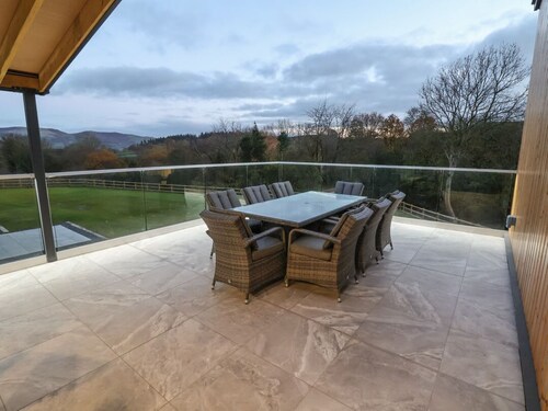 Fron Haul - Robin Goch, Ruthin, Denbighshire