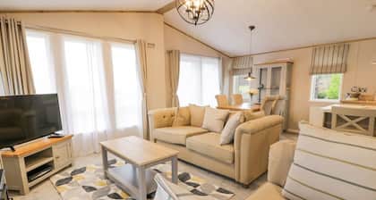 Debonair Lodge, Glenluce 2 bed