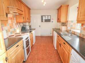 Private kitchen - Goose Cottage, Killyea (Caledon)