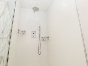 Shower - Baa Lamb Cottage, Burmarsh (Romney Marsh)