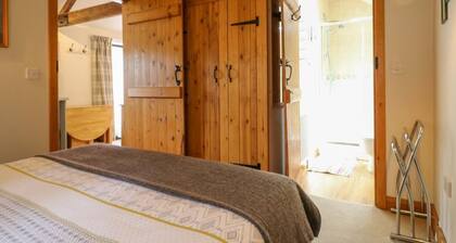 The Kiln: A Charming Retreat in Harleston
