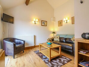 Living area - The Kiln: A Charming Retreat in Harleston (Harleston)