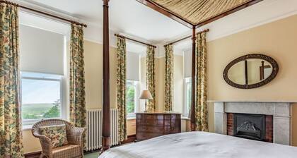 Pensarn Hall, Llanbedr